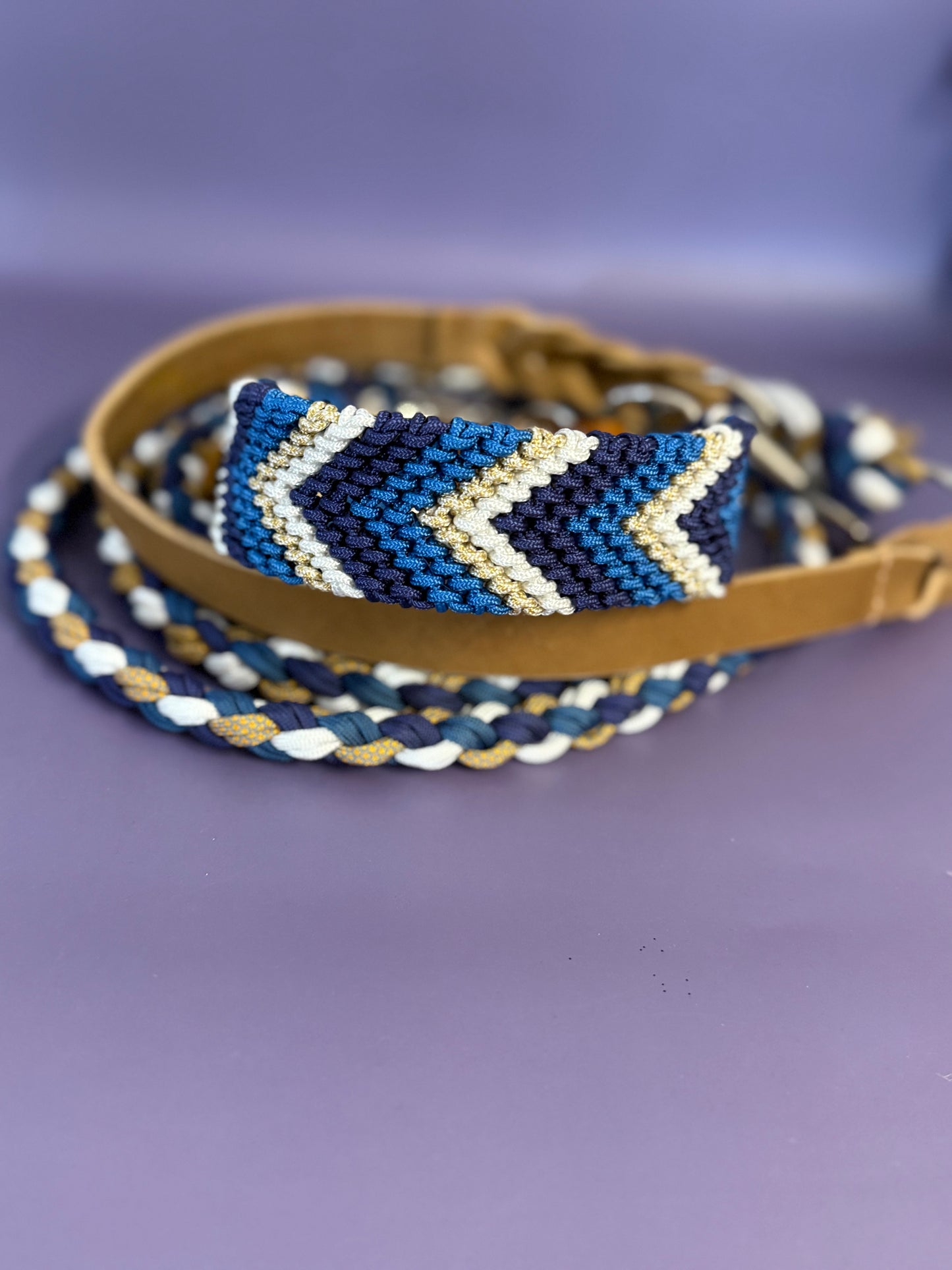 Friendshiphalsband ” Chevron", handgemacht