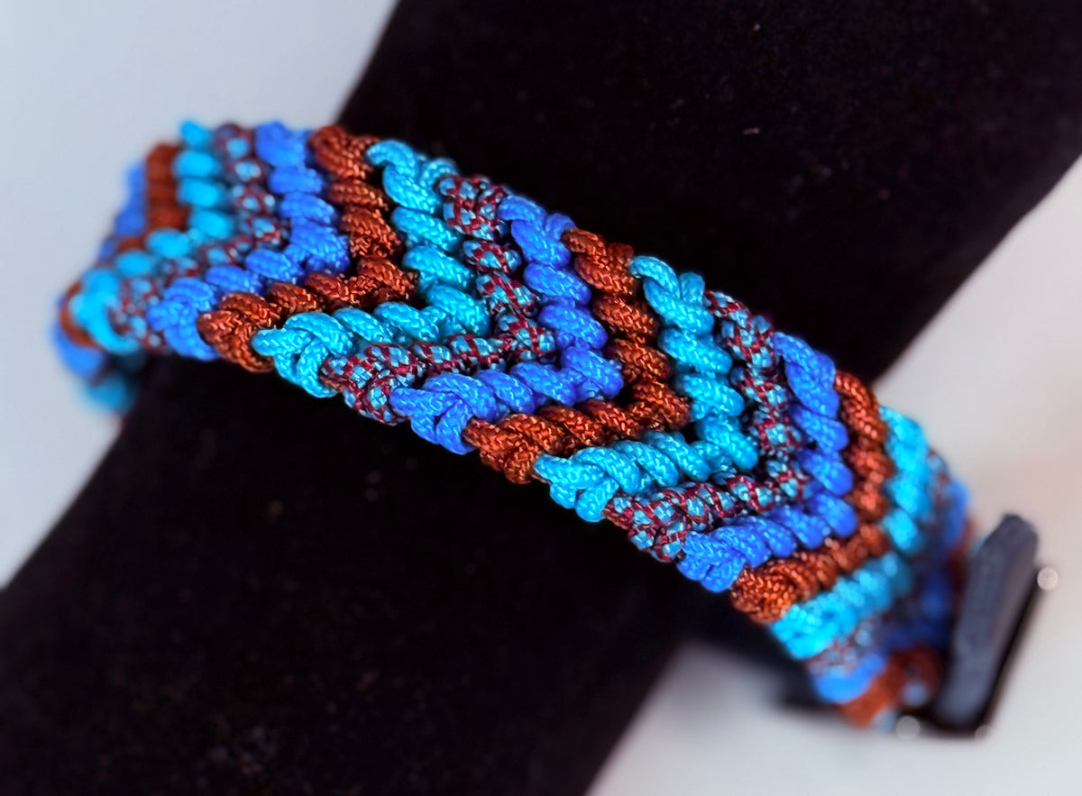 Friendshiphalsband ” Chevron", handgemacht