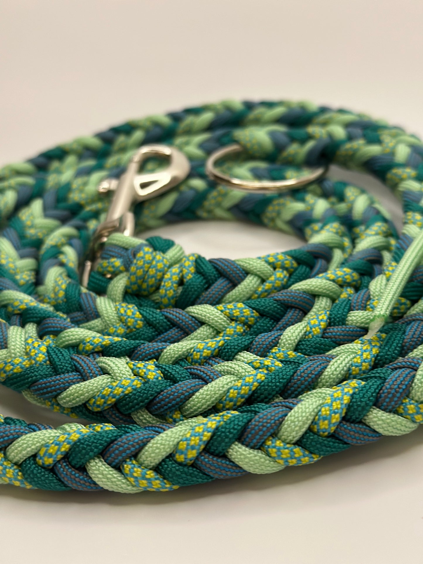 Paracord Leine , "Herringbone"