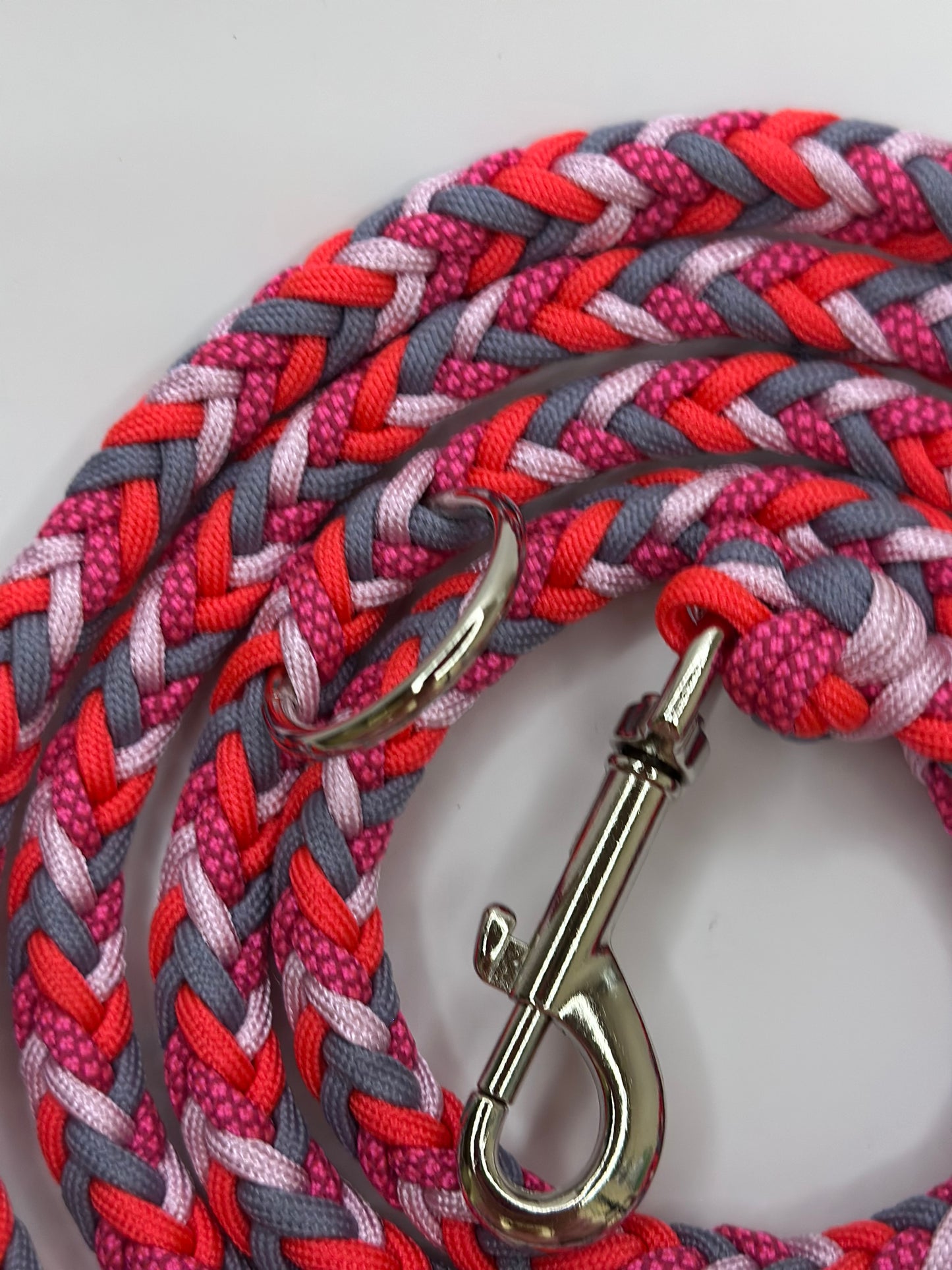 Paracord Leine , "Herringbone"