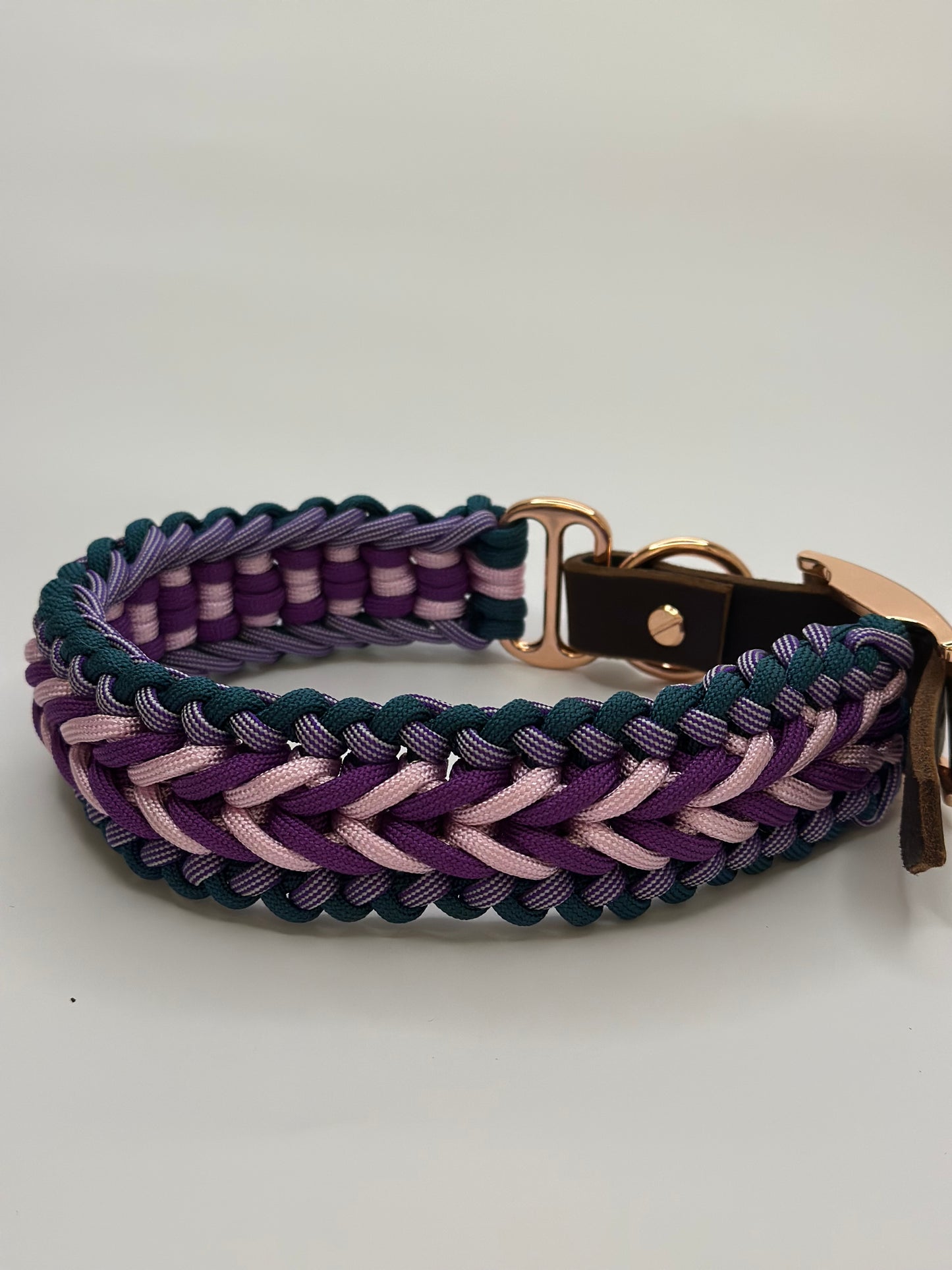 Paracord Halsband "Happy", handgefertigt